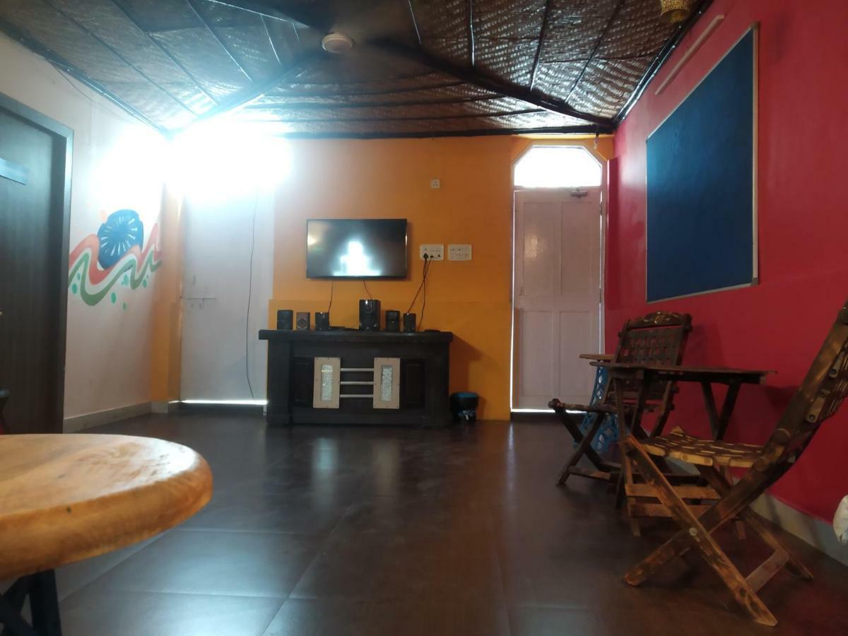 Bunk Hostel Delhi New Delhi Exterior photo