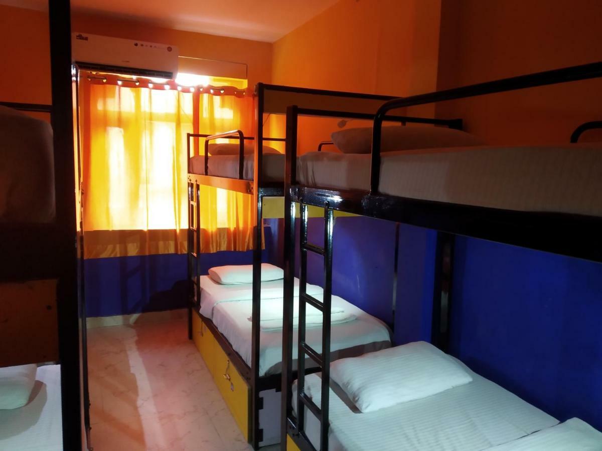 Bunk Hostel Delhi New Delhi Exterior photo